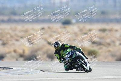 media/Dec-07-2025-CVMA (Sun) [[3e7d2de5dc]]/Race 12- Formula 40 MW and LW/